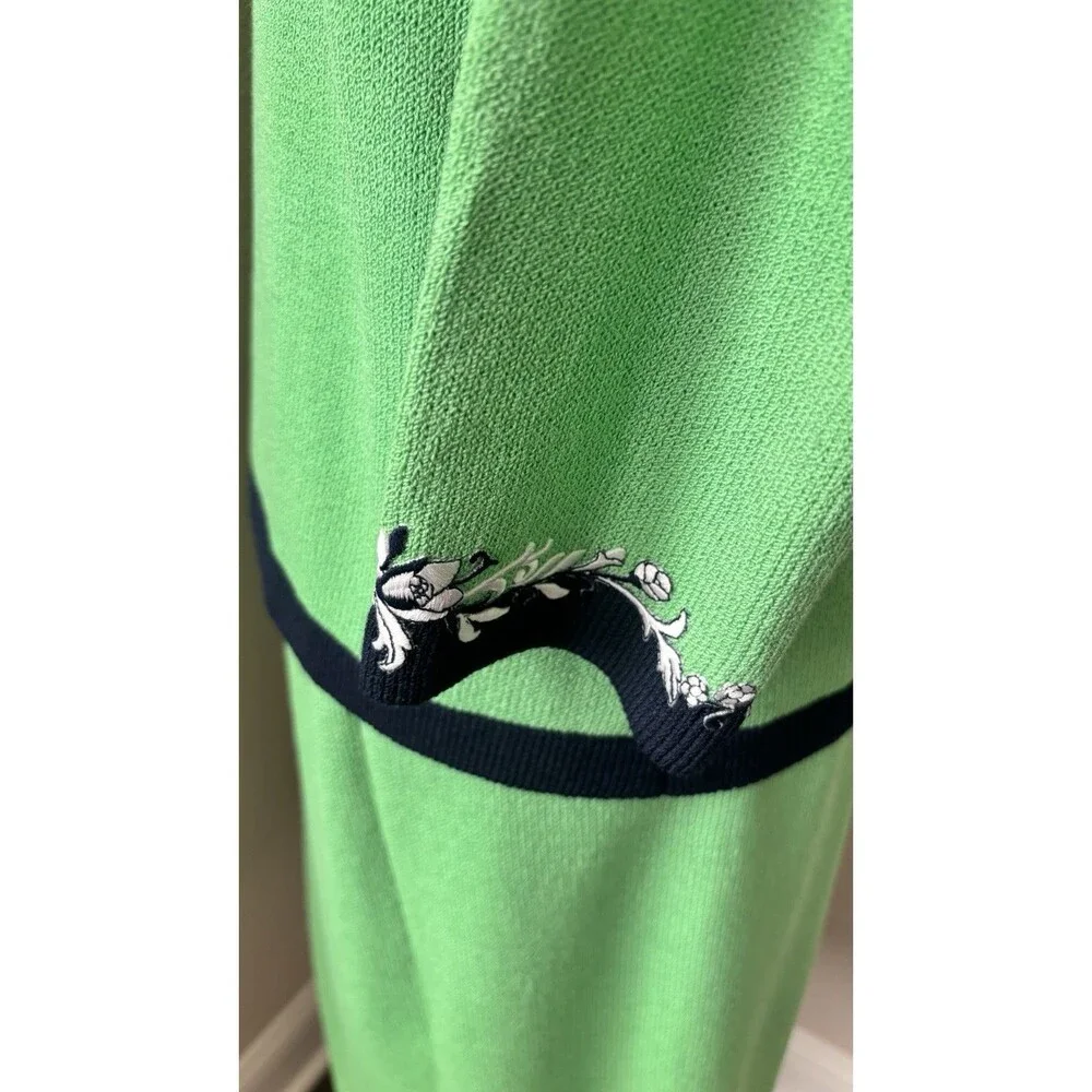 St. John Collection by Marie Gray Size 14/16 Green Navy Floral Trimmed Knit Suit - Picture 4 of 13